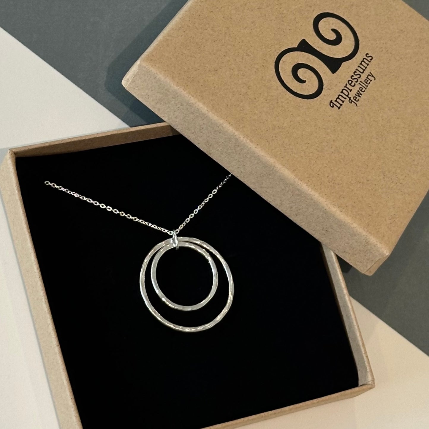 25mm hammered silver open-circle necklace