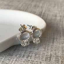 Load image into Gallery viewer, Silver Circle Link Stud Earrings
